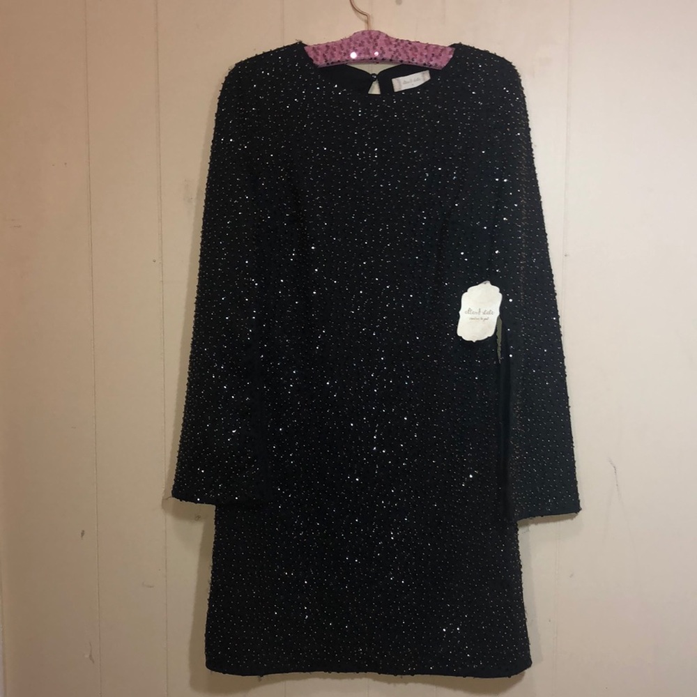 Black Sequin w/ Gold beading!! Bell sleeves! NWT